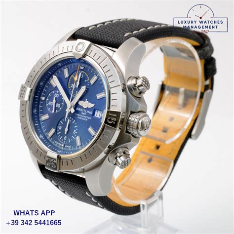 breitling avenger a13317